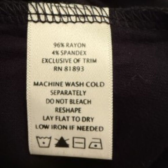 Woman's Top - Picture 6 of 6